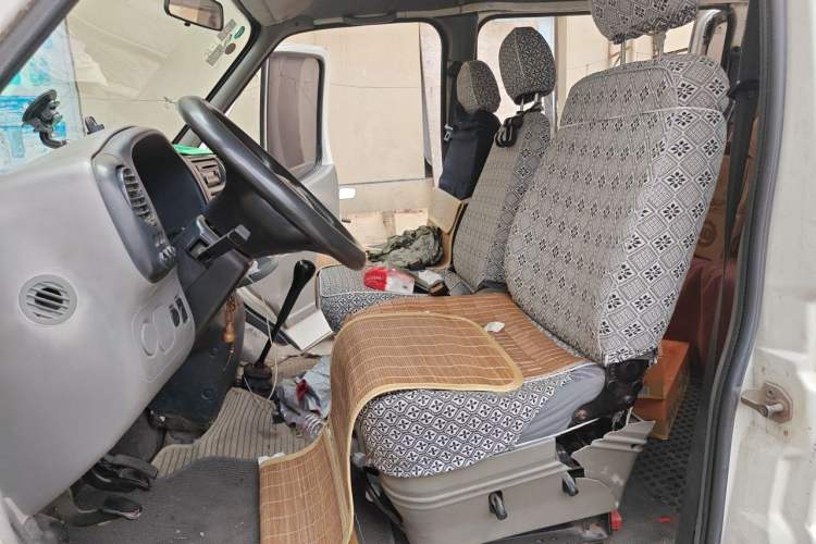 Used Ford Classic Transit 2013 2.8T Diesel Van Short Wheelbase Mid-Roof Model JX493ZLQ3A Left Front Seat