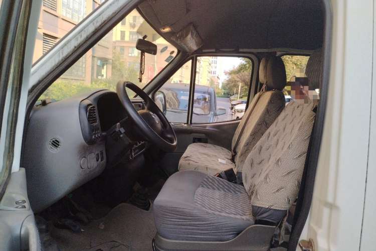Used Ford Classic Transit 2013 2.8T Diesel Logistics Model with Short Wheelbase and Mid-Roof JX493ZLQ4 Left Front Seat