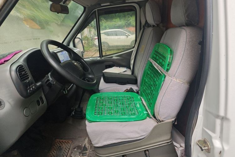 Used Ford Classic Transit 2013 2.8T Diesel Standard Version Short Wheelbase Mid-Roof JX493ZLQ4 Left Front Seat