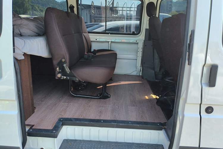 Used Ford Classic Transit 2013 2.8T Facelifted Diesel Van - Short Wheelbase Mid-Roof Model JX493ZLQ4 Left Rear Seat
