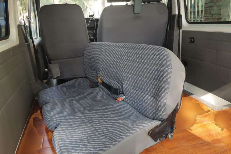 Used Ford Classic Transit 2013 2.8T Diesel Logistics Model with Short Wheelbase and Mid-Roof JX493ZLQ4 Left Rear Seat