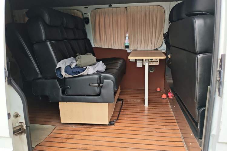 Used Ford Classic Transit 2013 2.8T Diesel Logistics Model with Short Wheelbase and Mid-Roof JX493ZLQ4 Left Rear Seat