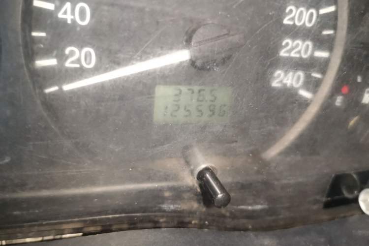 Used Ford Classic Transit 2013 2.8T Diesel Logistics Model with Short Wheelbase and Mid-Roof JX493ZLQ4 Odometer Close Up