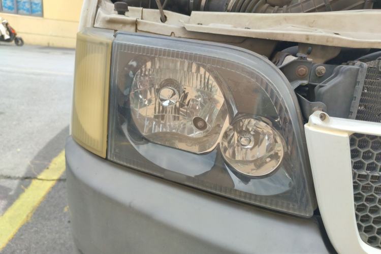 Used Ford Classic Transit 2013 2.8T Diesel Standard Version Long Wheelbase Mid-Roof JX493ZLQ4 Right Front Headlight