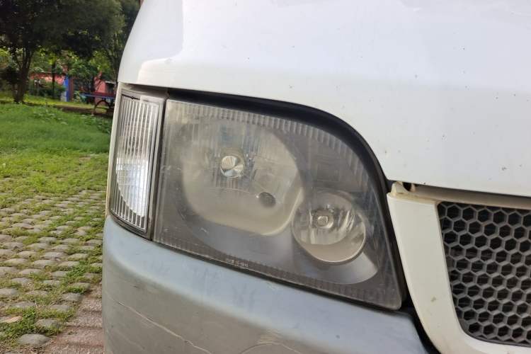 Used Ford Classic Transit 2013 2.8T Diesel Standard Short-Wheelbase Mid-Roof JX493ZLQ3A Right Front Headlight