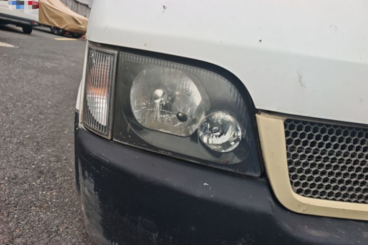Used Ford Classic Transit 2013 2.8T Diesel Van Short Wheelbase Mid-Roof Model JX493ZLQ3A Right Front Headlight