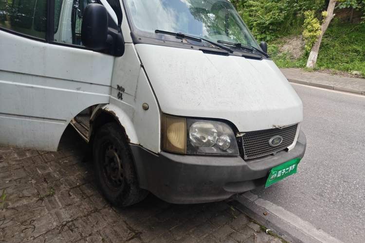 Used Ford Classic Transit 2013 2.8T Refurbished Diesel Ice-White Logistics Vehicle Long Wheelbase Mid-Roof Model JX493ZLQ4 Right Front Headlight