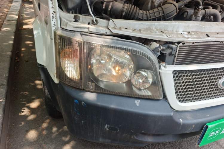 Used Ford Classic Transit 2013 2.8T Revised Diesel Standard Version with Short Wheelbase and Mid-Roof – JX493ZLQ4 Right Front Headlight