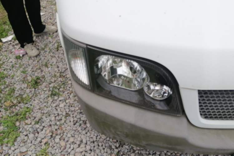 Used Ford Classic Transit 2013 2.8T Diesel Standard Version Short Wheelbase Mid-Roof JX493ZLQ4 Right Front Headlight