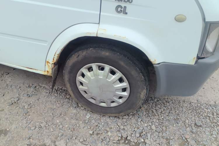 Used Ford Classic Transit 2013 2.8T Diesel Logistics Model with Short Wheelbase and Mid-Roof JX493ZLQ4 Right Front Wheel Hub