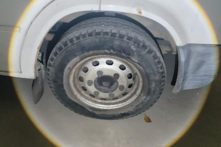 Used Ford Classic Transit  Right Front Wheel Hub
