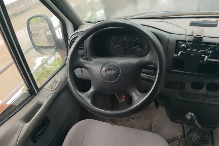 Used Ford Classic Transit 2013 2.8T Diesel Logistics Model with Short Wheelbase and Mid-Roof JX493ZLQ4 Steering Wheel