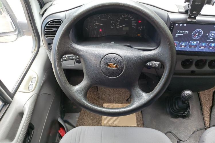 Used Ford Classic Transit 2013 2.8T Diesel Logistics Model with Short Wheelbase and Mid-Roof JX493ZLQ4 Steering Wheel