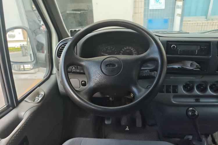 Used Ford Classic Transit 2013 2.8T Facelifted Diesel Van - Short Wheelbase Mid-Roof Model JX493ZLQ4 Steering Wheel