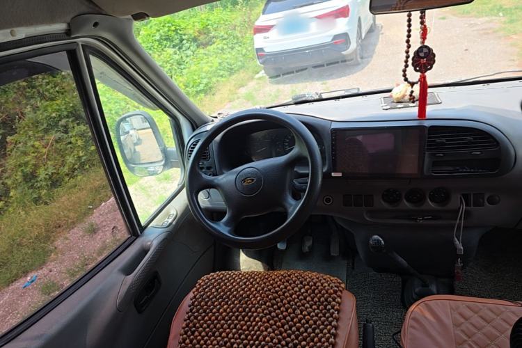Used Ford Classic Transit 2013 2.8T Diesel Logistics Model with Short Wheelbase and Mid-Roof JX493ZLQ4 Steering Wheel