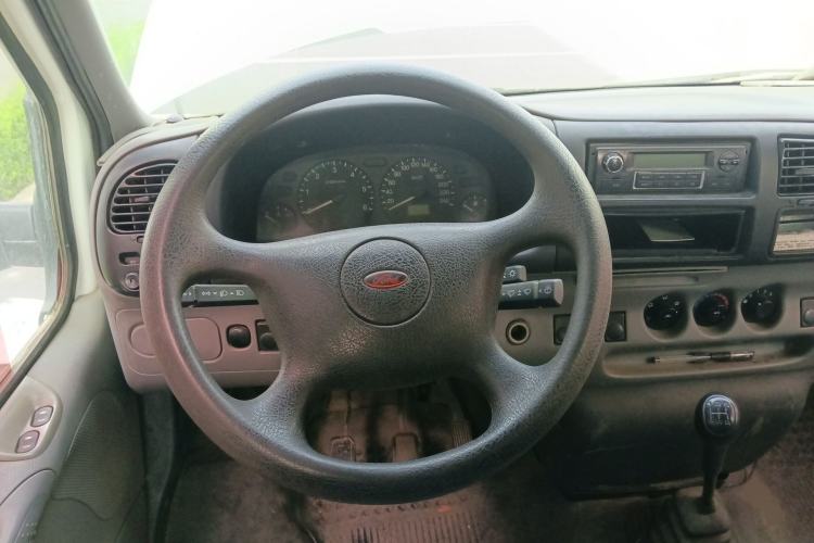 Used Ford Classic Transit 2013 2.8T Diesel Logistics Model with Short Wheelbase and Mid-Roof JX493ZLQ4 Steering Wheel
