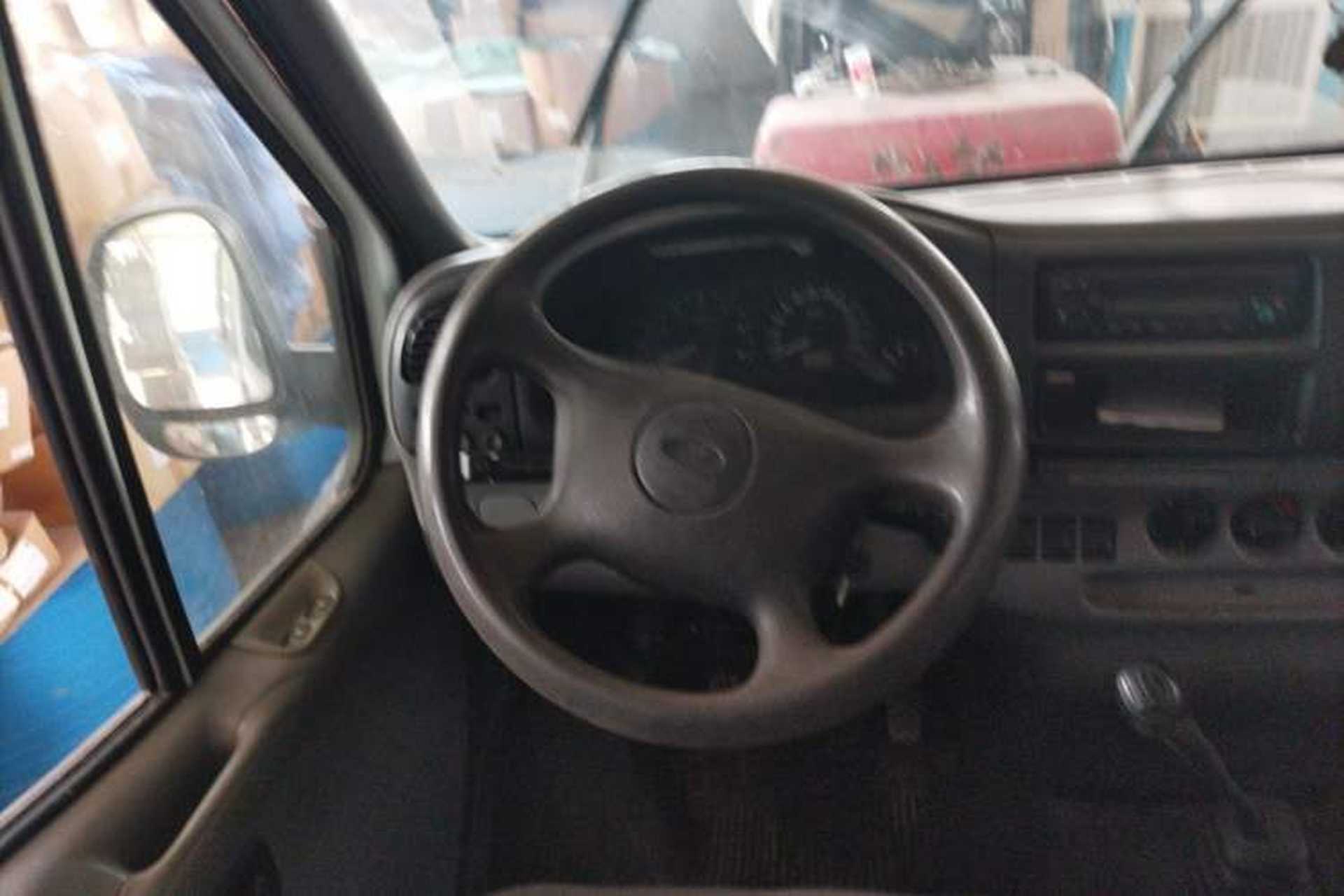 Used Ford Classic Transit 2013 2.8T Diesel Logistics Model with Short Wheelbase and Mid-Roof JX493ZLQ4 Steering Wheel