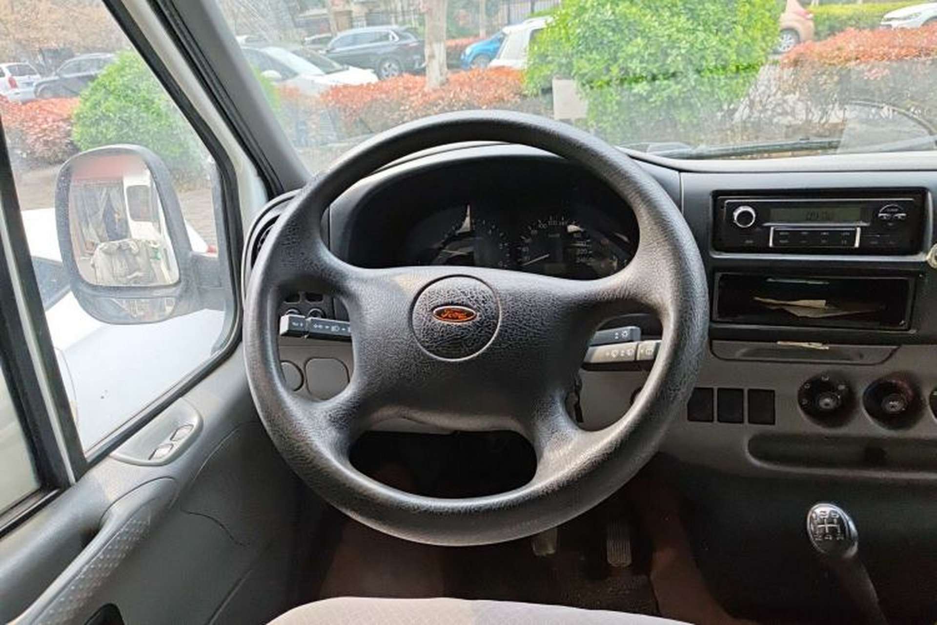 Used Ford Classic Transit 2013 2.8T Facelifted Diesel Van - Short Wheelbase Mid-Roof Model JX493ZLQ4 Steering Wheel