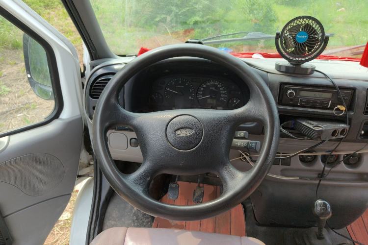 Used Ford Classic Transit 2013 2.8T Facelifted Diesel Van - Short Wheelbase Mid-Roof Model JX493ZLQ4 Steering Wheel