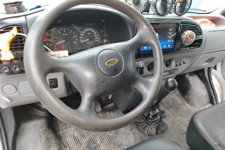 Used Ford Classic Transit 2013 2.8T Facelifted Diesel Van - Short Wheelbase Mid-Roof Model JX493ZLQ4 Steering Wheel