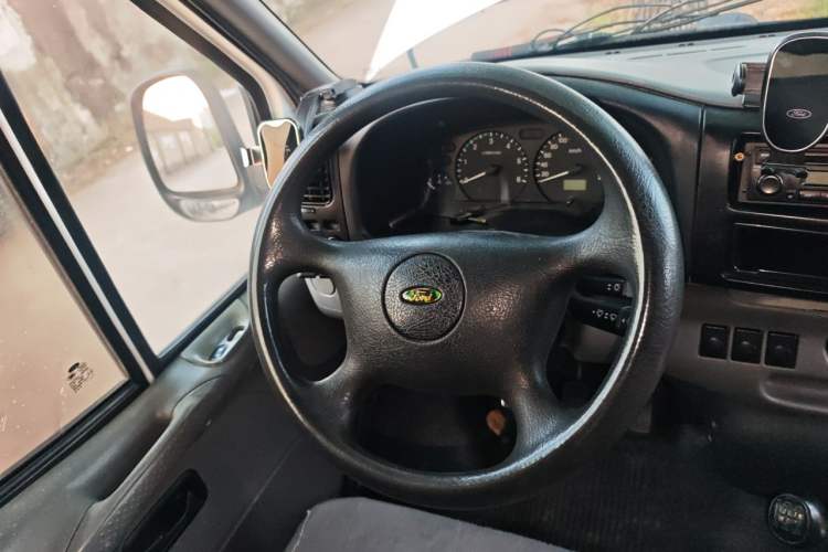 Used Ford Classic Transit 2013 2.8T Facelifted Diesel Van - Short Wheelbase Mid-Roof Model JX493ZLQ4 Steering Wheel