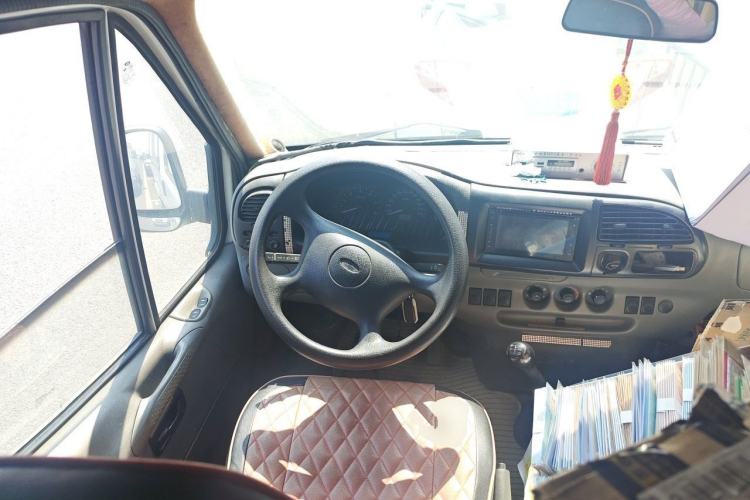 Used Ford Classic Transit 2013 2.8T Diesel Ice White Logistics Vehicle Long Wheelbase Mid-Roof Design – JX493ZLQ4 Steering Wheel