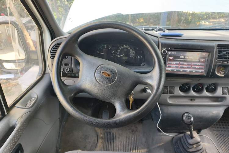 Used Ford Classic Transit 2013 2.8T Facelifted Diesel Van - Short Wheelbase Mid-Roof Model JX493ZLQ4 Steering Wheel