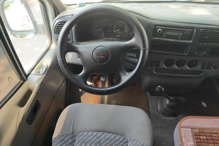 Used Ford Classic Transit 2013 2.8T Diesel Logistics Model with Short Wheelbase and Mid-Roof JX493ZLQ4 Steering Wheel