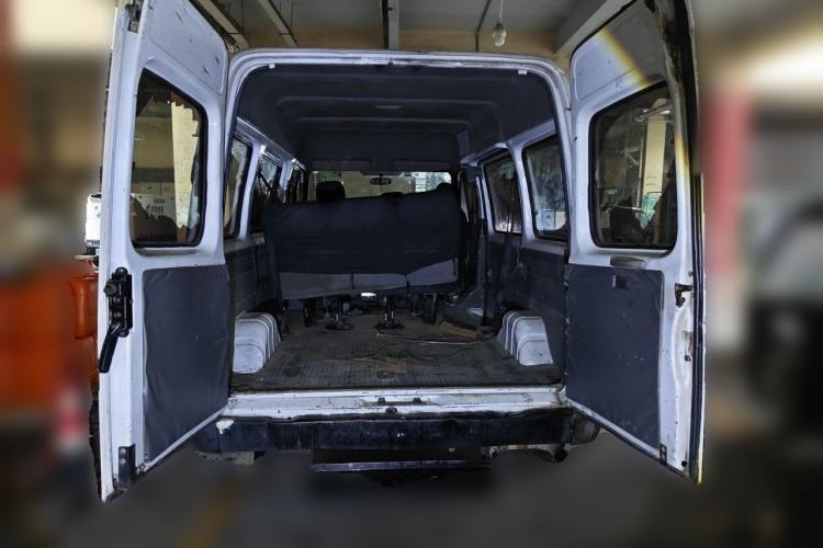 Used Ford Classic Transit 2013 2.8T Diesel Standard Short-Wheelbase Mid-Roof JX493ZLQ3A Trunk
