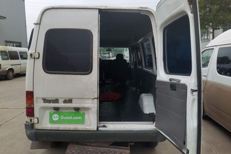 Used Ford Classic Transit 2013 2.8T Diesel Ice White Logistics Vehicle Long Wheelbase Mid-Roof Design – JX493ZLQ4 Trunk