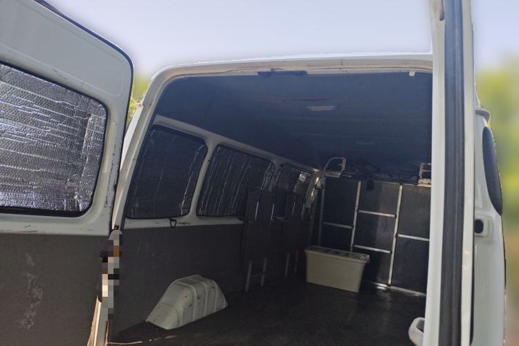 Used Ford Classic Transit 2013 2.8T Refurbished Diesel Ice-White Logistics Vehicle Long Wheelbase Mid-Roof Model JX493ZLQ4 Trunk
