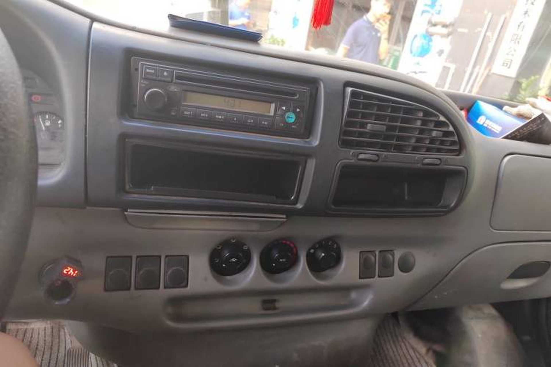 Used Ford Classic Transit 2015 2.8T Diesel Van Short Wheelbase 3-Seater Mid-Roof Short Body – JX493ZLQ4 Audio And AC Panel