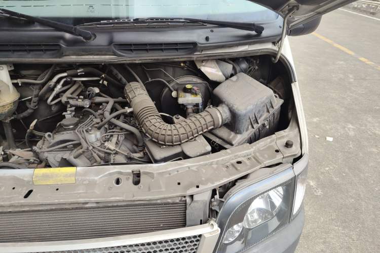 Used Ford Classic Transit 2015 2.4L Gasoline Multi-Function Vehicle Long Wheelbase 6-Seater Mid-Roof Model 4G64S4N Engine Bay Left