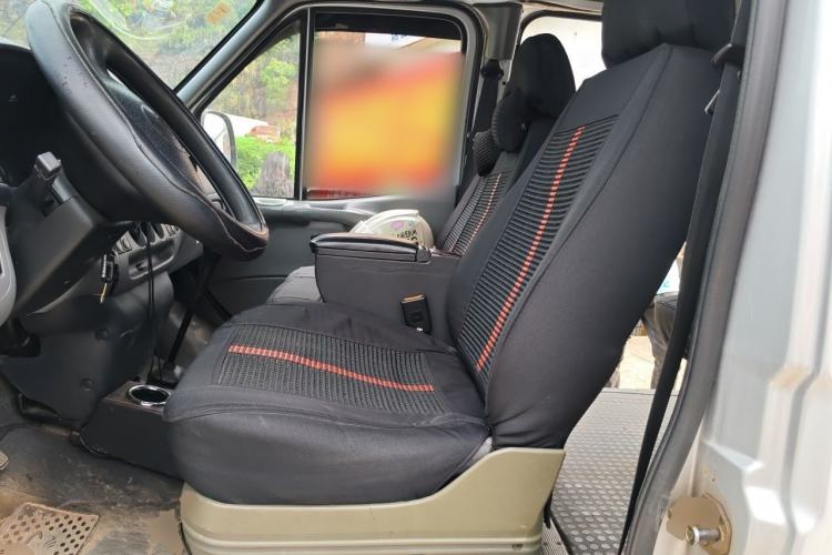 Used Ford Classic Transit 2015 2.8T Diesel Multi-Function Vehicle Short Wheelbase 6-Seater Mid-Roof Edition JX493ZLQ4 Left Front Seat