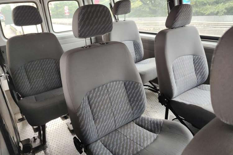 Used Ford Classic Transit 2015 2.4L Gasoline Multi-Function Vehicle Long Wheelbase 6-Seater Mid-Roof Model 4G64S4N Left Rear Seat