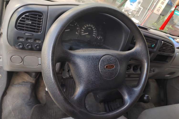 Used Ford Classic Transit 2015 2.8T Diesel Van Short Wheelbase 3-Seater Mid-Roof Short Body – JX493ZLQ4 Steering Wheel