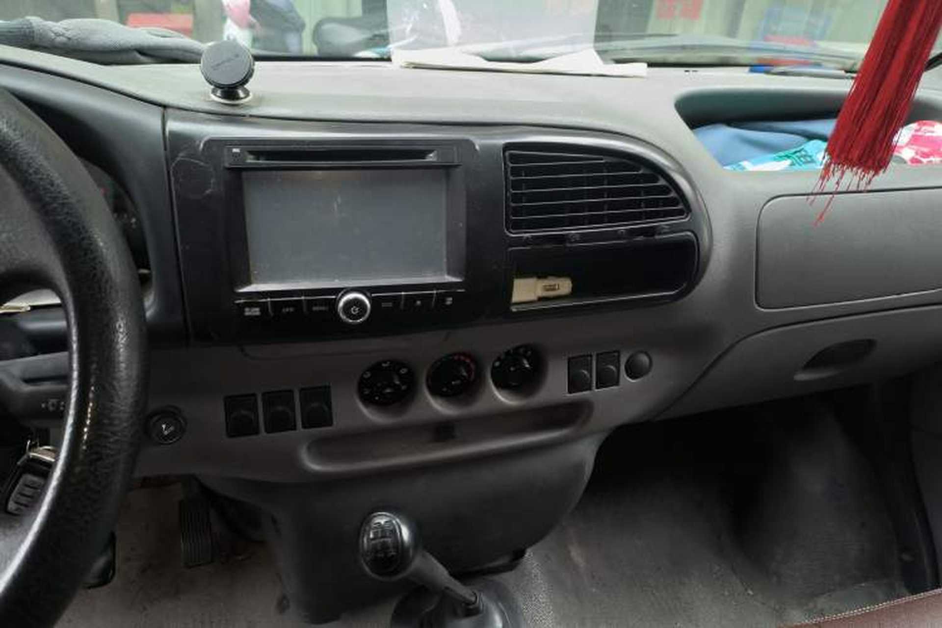 Used Ford Classic Transit 2015 2.8T Diesel Van Extended Wheelbase 3-Seater High-Roof Model JX493ZLQ4 Audio And AC Panel