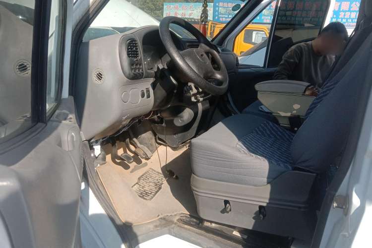 Used Ford Classic Transit 2015 2.8T Diesel Multi-Function Long-Wheelbase 6-Seater Mid-Roof JX493ZLQ4 Driver Seat