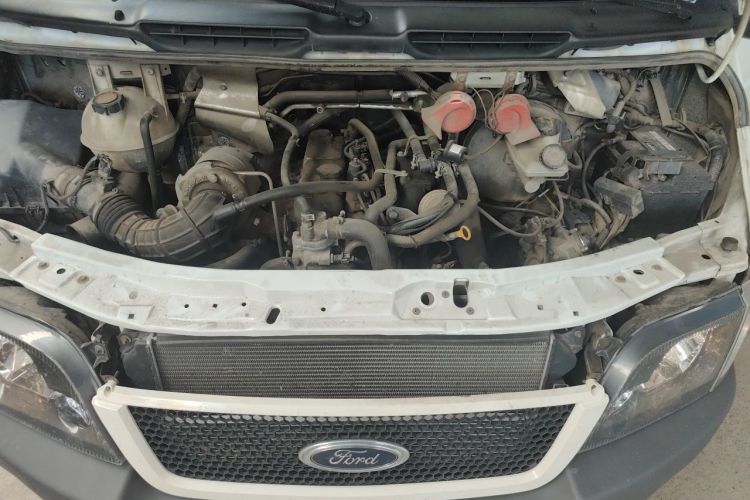 Used Ford Classic Transit  Engine Bay