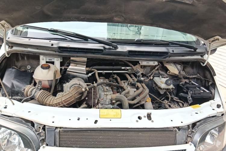 Used Ford Classic Transit 2015 2.8T Diesel Multi-Function Vehicle Short Wheelbase 6-Seater Mid-Roof Edition JX493ZLQ4 Engine Bay
