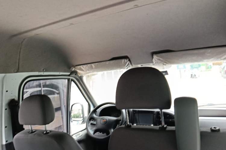Used Ford Classic Transit 2015 2.8T Diesel Multi-Function Vehicle Short Wheelbase 6-Seater Mid-Roof Edition JX493ZLQ4 Headliner