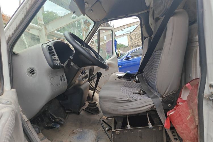 Used Ford Classic Transit 2015 2.8T Diesel Van Short Wheelbase 3-Seater Mid-Roof Short Body – JX493ZLQ4 Left Front Seat