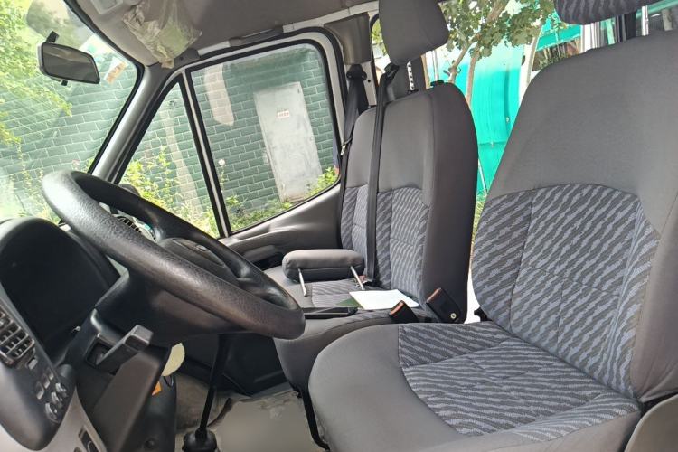 Used Ford Classic Transit 2015 2.8T Diesel Multi-Function Vehicle Short Wheelbase 6-Seater Mid-Roof Edition JX493ZLQ4 Left Front Seat