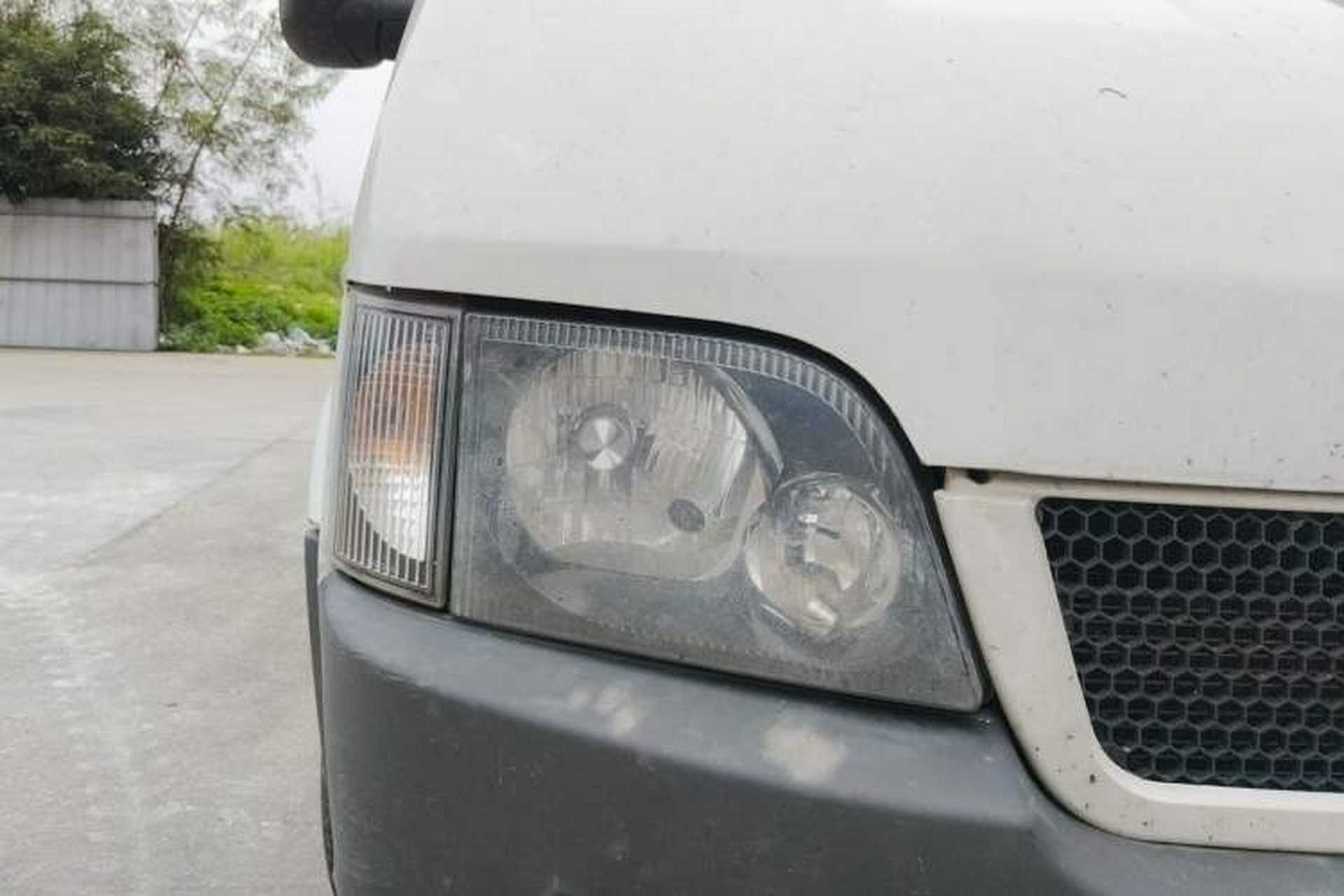 Used Ford Classic Transit 2015 2.8T Diesel Van Long Wheelbase 3-Seater Mid-Roof Long Body – JX493ZLQ4 Right Front Headlight