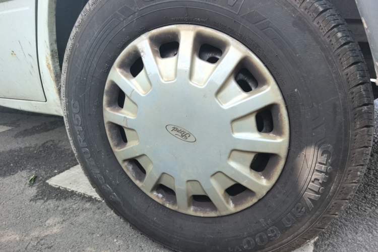 Used Ford Classic Transit 2015 2.8T Long-Wheelbase 15-Seater Mid-Roof Bus JX493ZLQ4 Right Front Wheel Hub