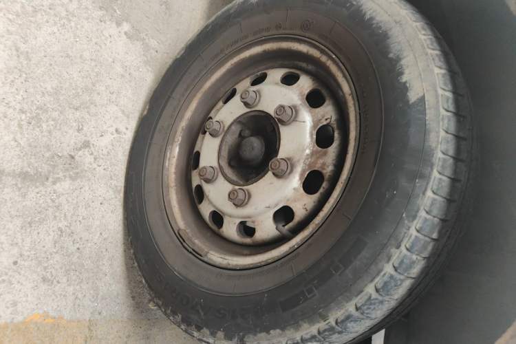 Used Ford Classic Transit  Right Front Wheel Hub