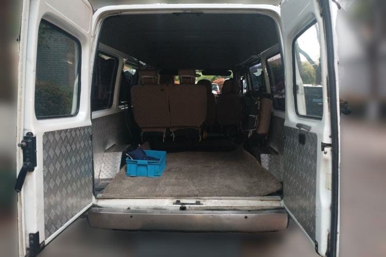 Used Ford Classic Transit 2015 2.8T Diesel Multi-Function Vehicle Short Wheelbase 6-Seater Mid-Roof Edition JX493ZLQ4 Trunk