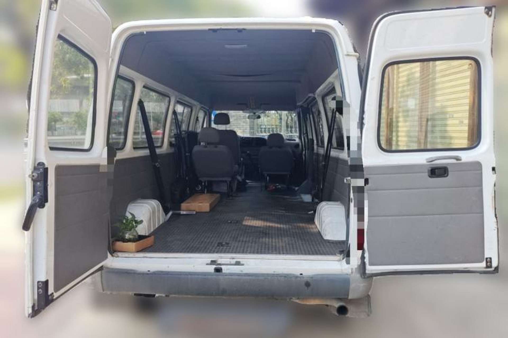 Used Ford Classic Transit 2015 2.8T Diesel Multi-Function Long-Wheelbase 6-Seater Mid-Roof JX493ZLQ4 Trunk