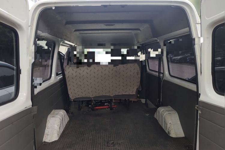 Used Ford Classic Transit 2015 2.4L Gasoline Multi-Function Vehicle Short Wheelbase 6-Seater Mid-Roof Model 4G64S4N Trunk