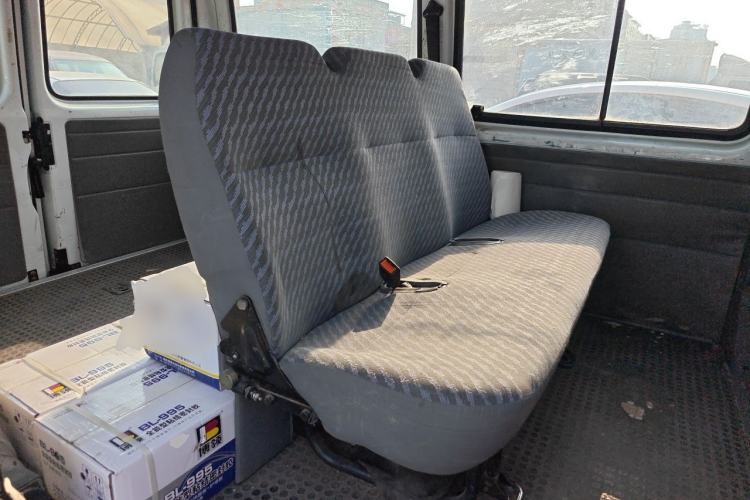 Used Ford Classic Transit 2015 2.8T Diesel Multi-Function Vehicle Short Wheelbase 6-Seater Mid-Roof Edition JX493ZLQ4 Left Rear Seat